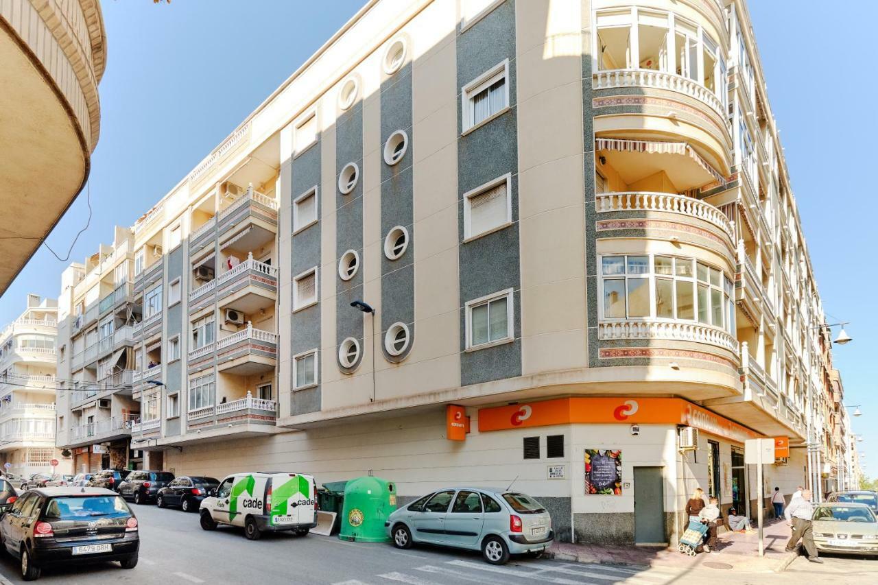 Calle Felix Rodriguez Torrevieja Exterior photo